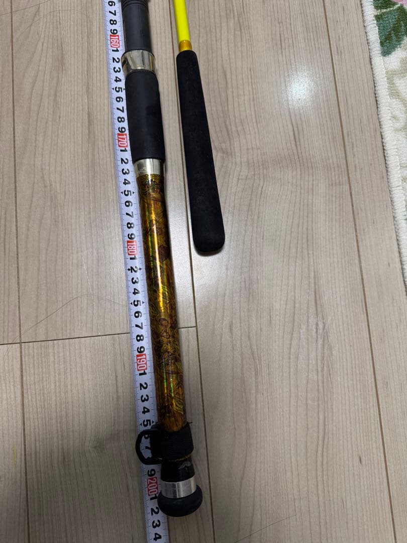 2本セド-グラスファイバー船竿 青・黄 約101cm