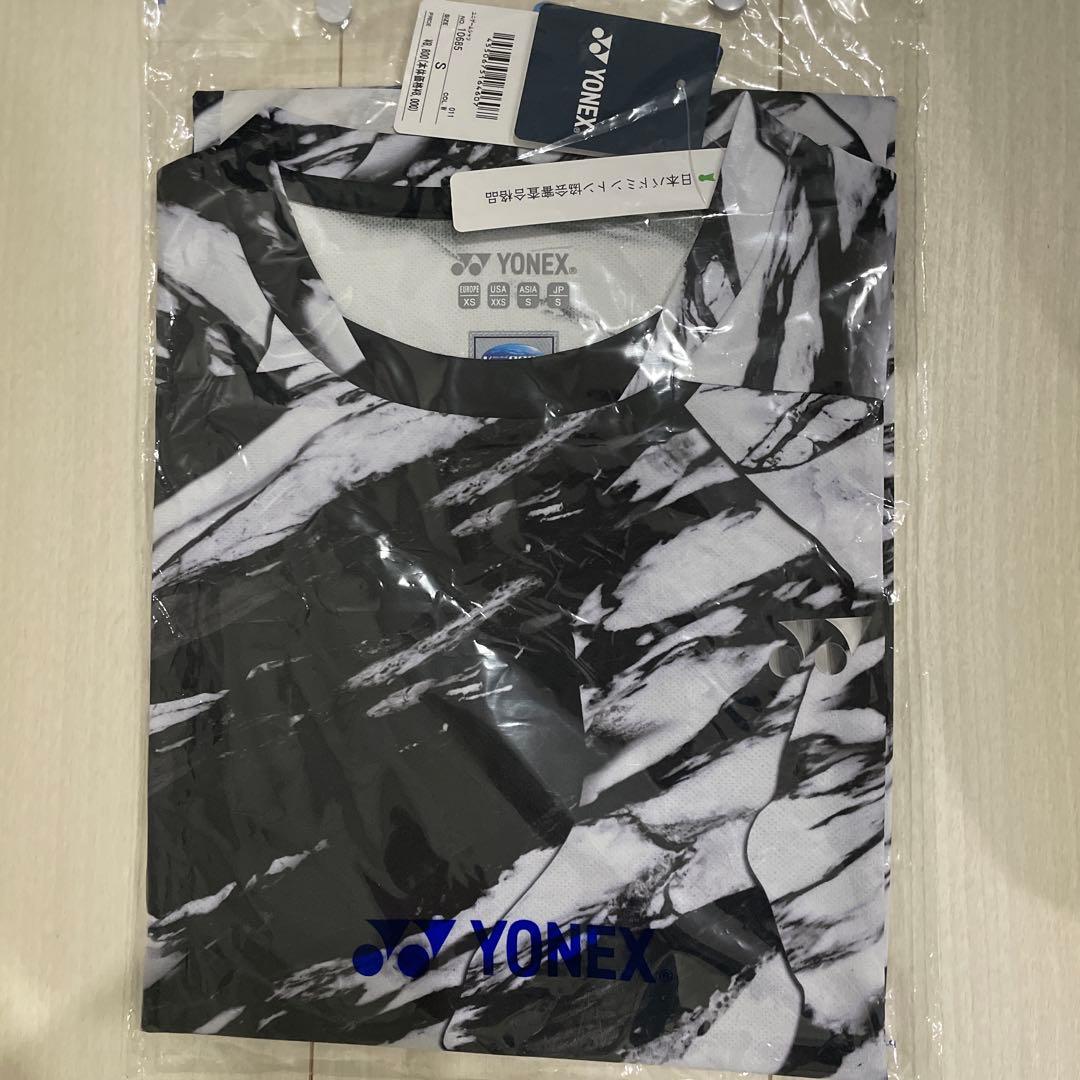 ヨネックス　ゲームシャツ　Sサイズ
