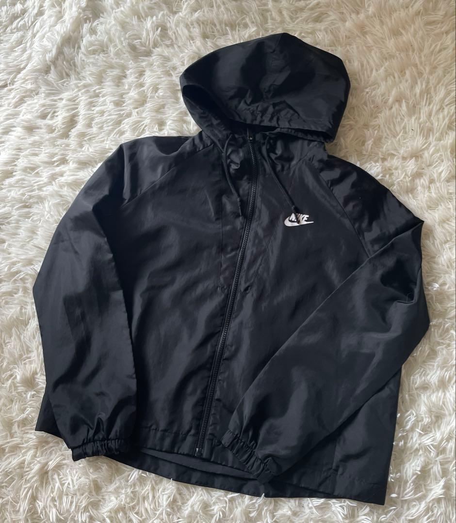 NIKE フード付き ブラック ウィンドブレーカー S