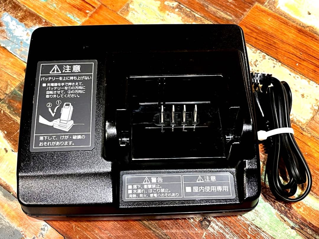 パナソニック　充電器　NKJ073Z