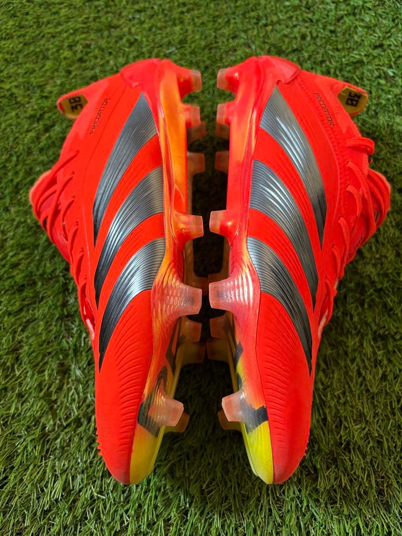 アディダス プレデターエリートFG 限定
