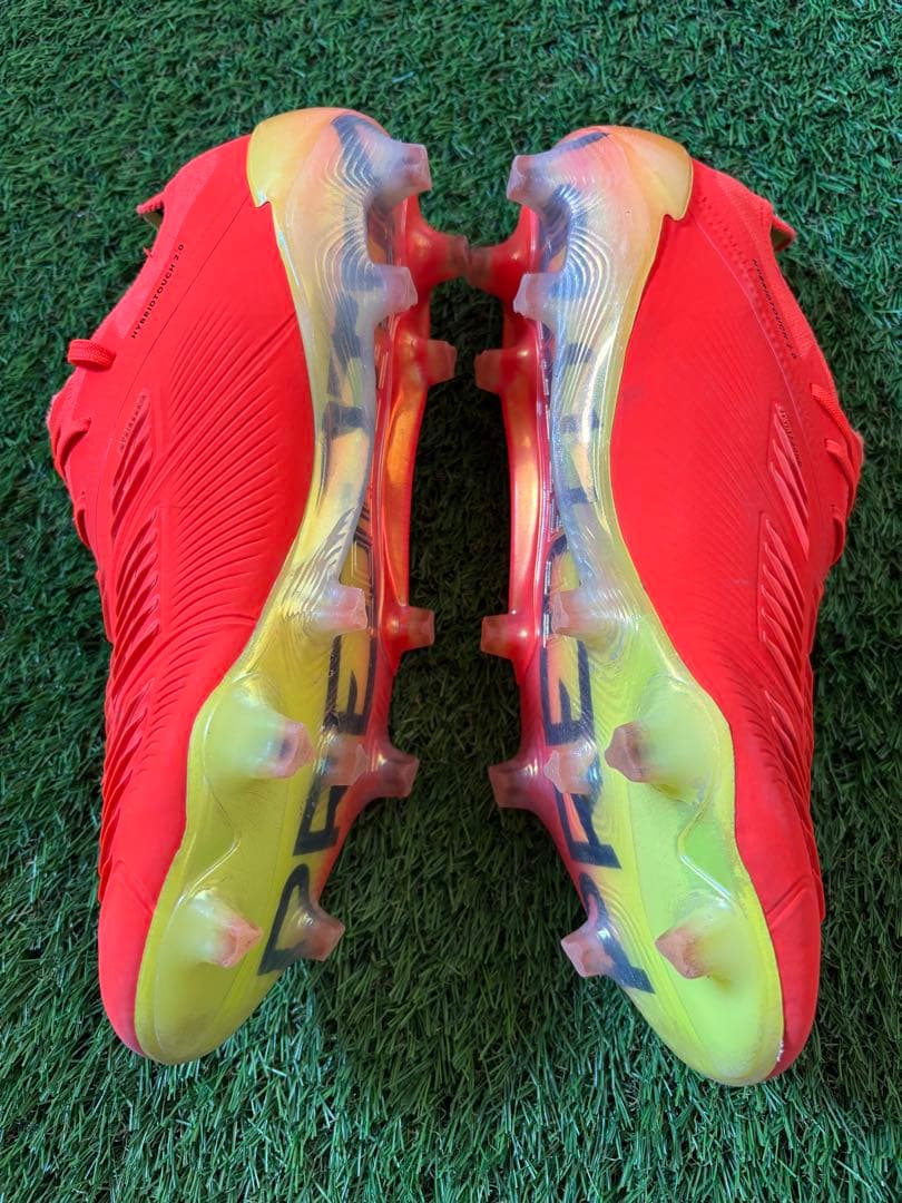 アディダス プレデターエリートFG 限定