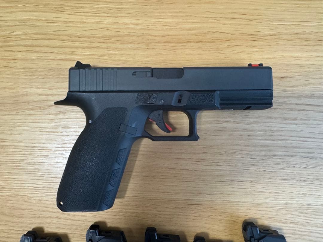 【セール値下げ中】STRIKERNENUN Co2 ガスガン