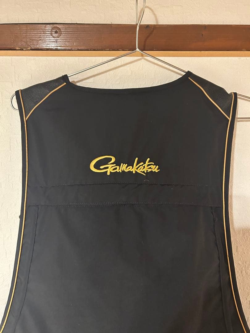 美品 がまかつ アルテマシールドプロフローティングベスト GM2183