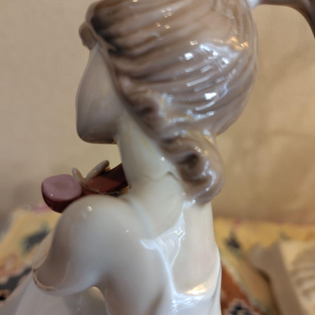 Lladro 電話をかける少女像 S466