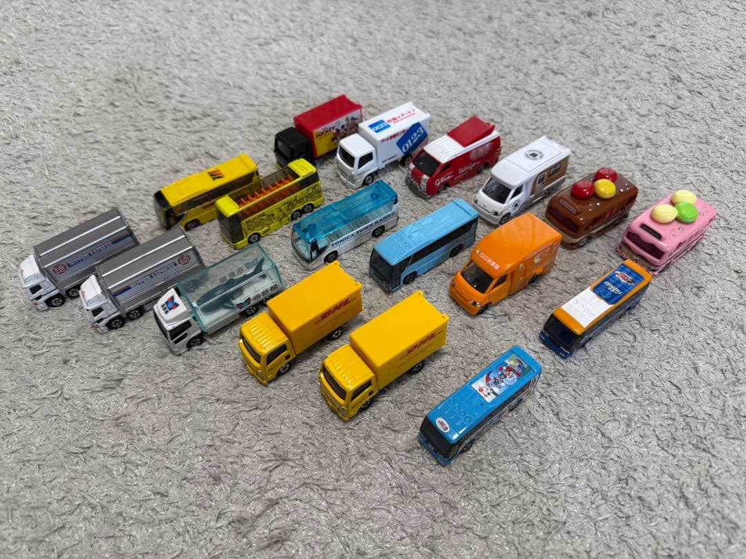 トミカ ミニカー 146台 トラック付き まとめ売り 大量 中古