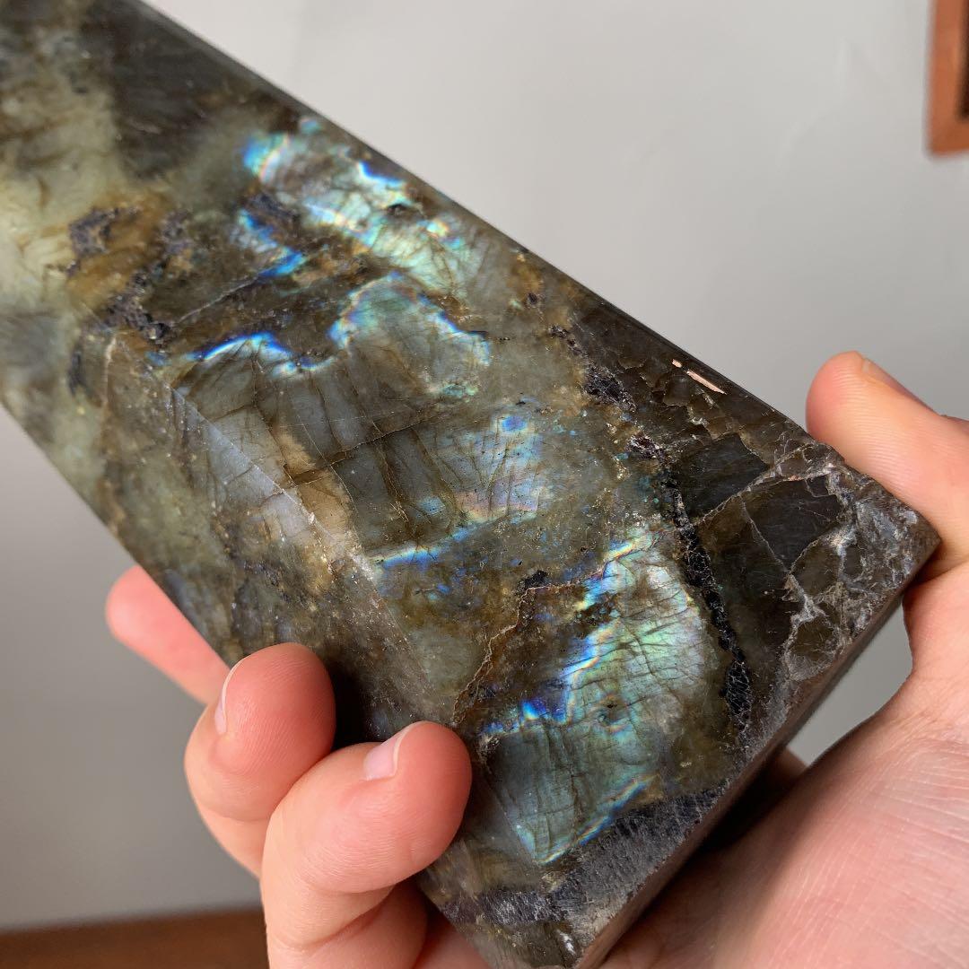 天然石　ラブラドライト　ガーデンクォーツ　モスグリーン　六角柱　結晶　特大