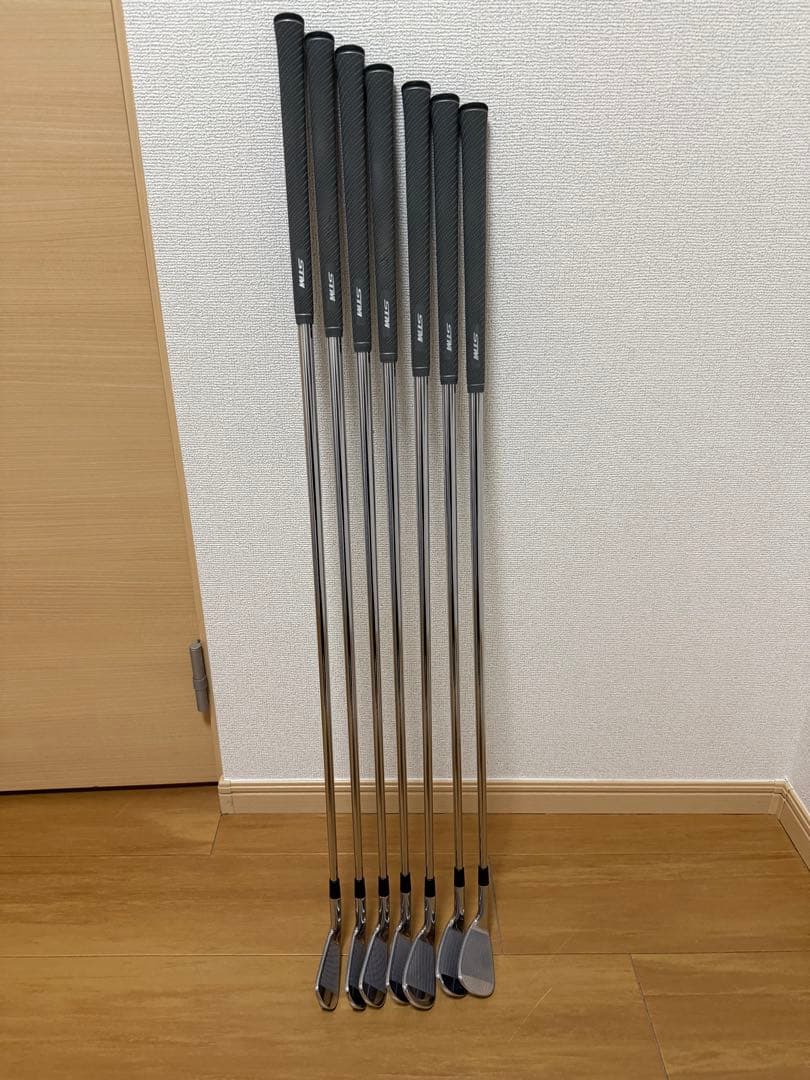 【中古】テーラーメイド　P7TW 4~PW プロジェクトX6.0