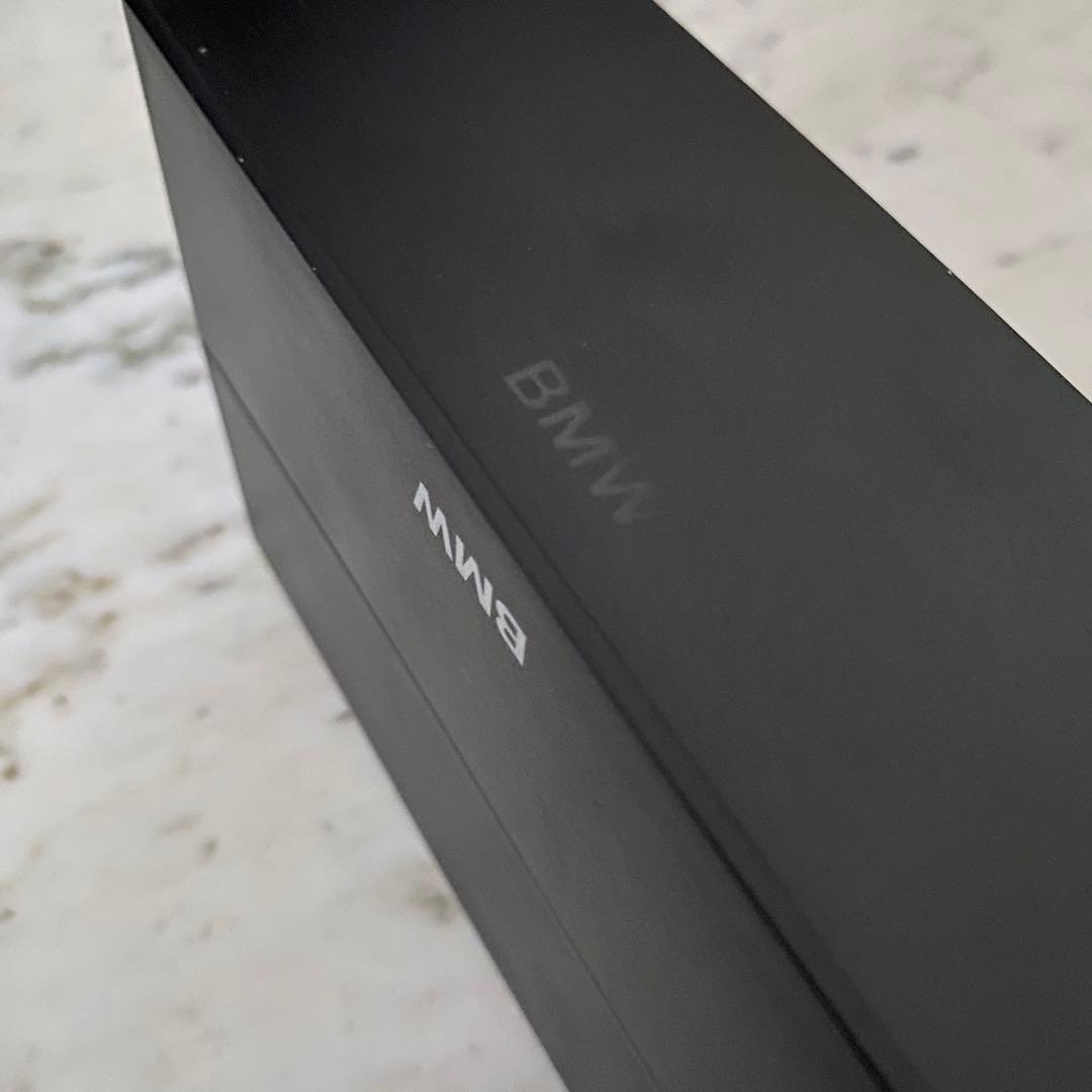  黒いボックス入りクラシックミニカー