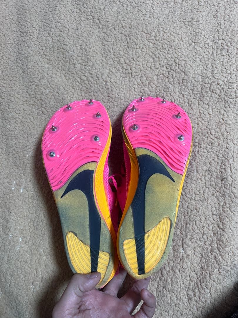 Nike スパイクシューズ ピンク イエロー