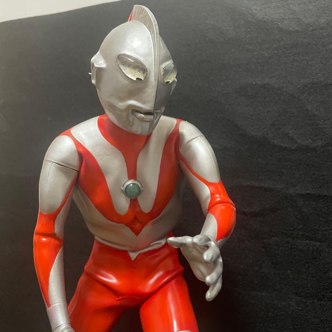 海洋堂ウルトラマン リペイント完成品