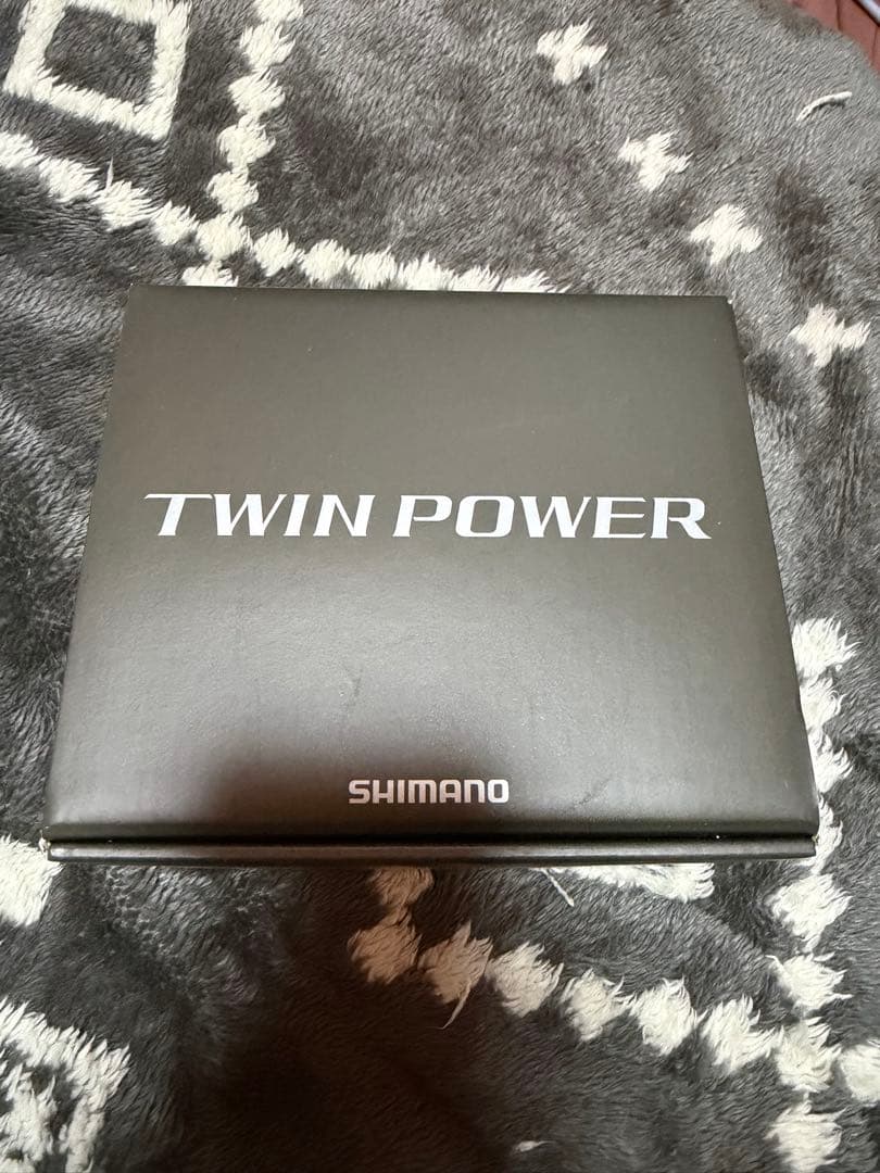 SHIMANO 24TWIN POWER 2500SHG ツインパワー