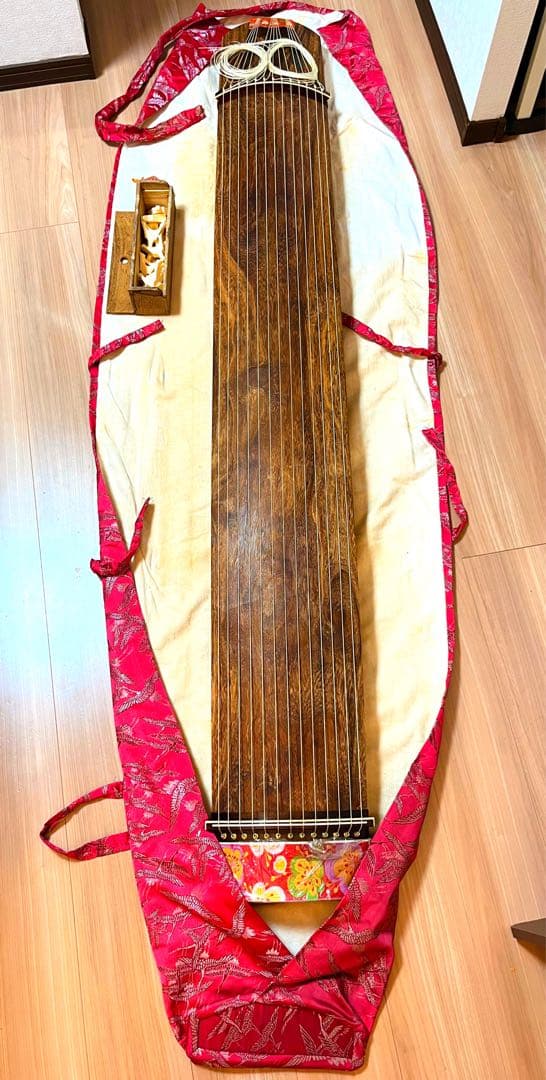 【送料込み！付属品付き】お琴　13弦　カバー付き