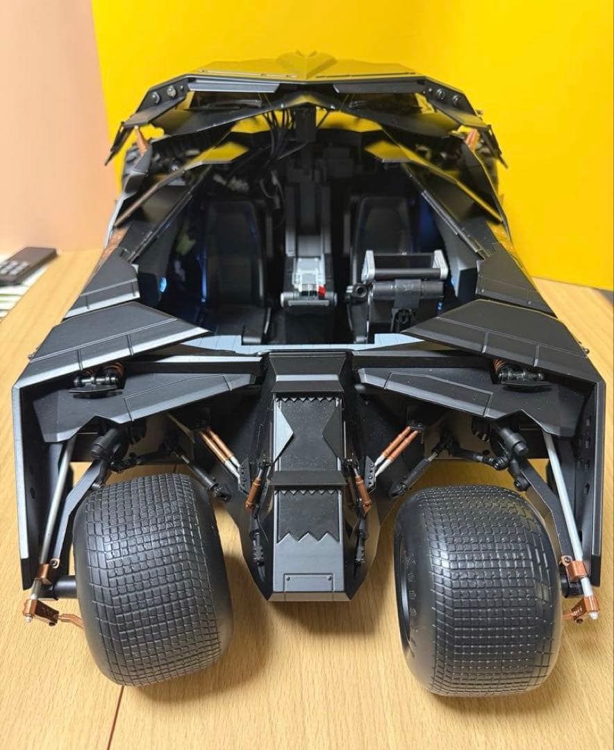 アシェット メタル・ギミックモデル バットモービル タンブラー完成品