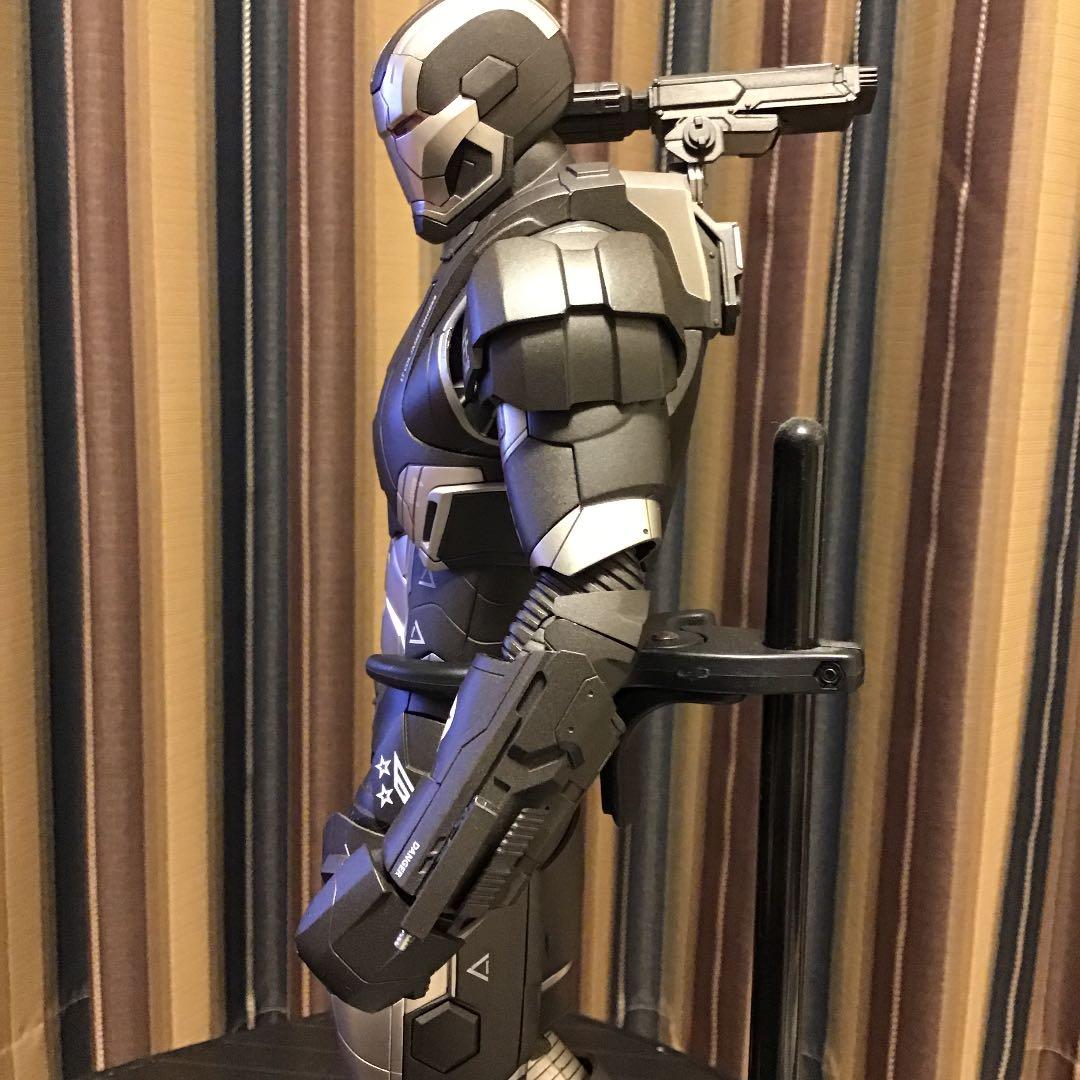 ホットトイズ　アイアンマン3 ウオーマシン