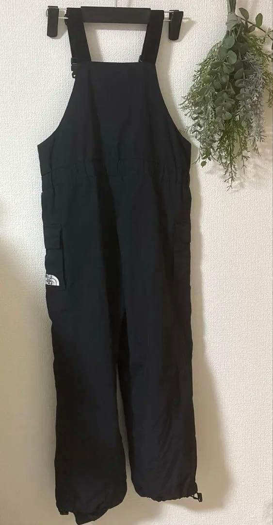ノースフェイス　キッズ　スノーウェア　130センチ　ブラック　黒　サロペット