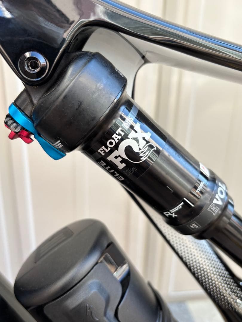 自転車本体 SPECIALIZED TURBO LEVO SL EXPERT CARBON