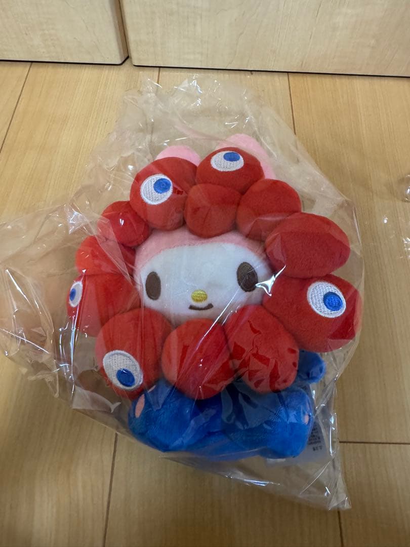 大阪関西万博　ミャクミャクなりきりぬいぐるみ クロミ、マイメロ　Mサイズ