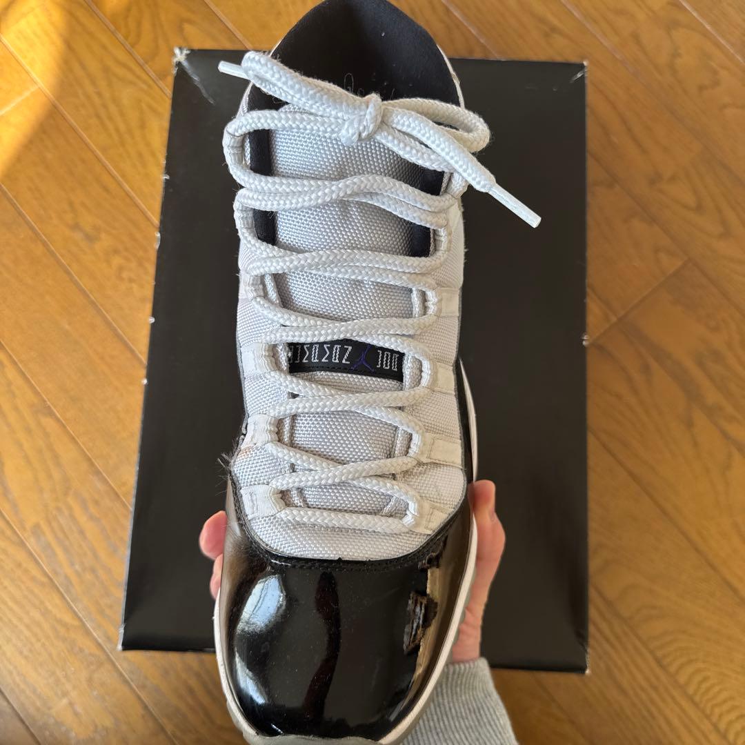 Air Jordan 11 ホワイト/ブラック