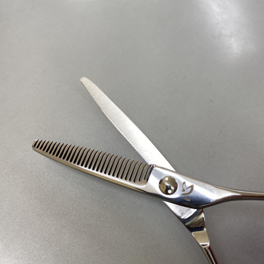 ６インチセニングシザー 4５% 新品未使用　理美容　美容師　理容師