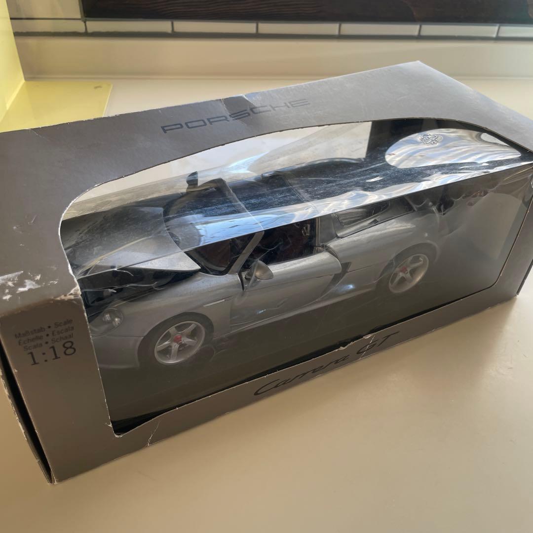 レア！PORSCHE純正　ポルシェカレラGT 1/18 ミニカー