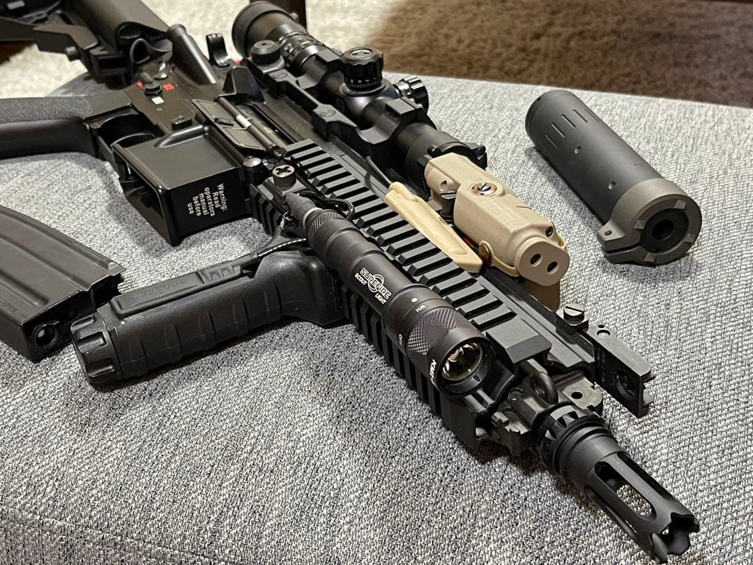 【超美品】 東京マルイ DEVGRUカスタム HK416D 実物surefire