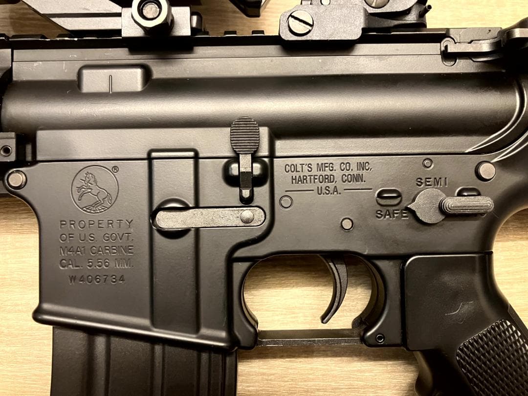 次世代電動ガン SOPMOD M4 カスタム　光学サイト付き