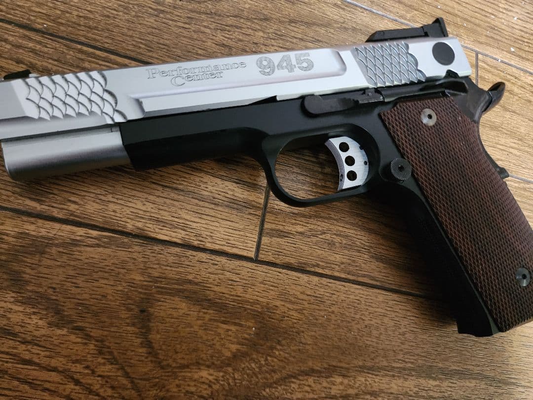 KSC ガスガン　M945　マガジン×2 部品取り用個体付き