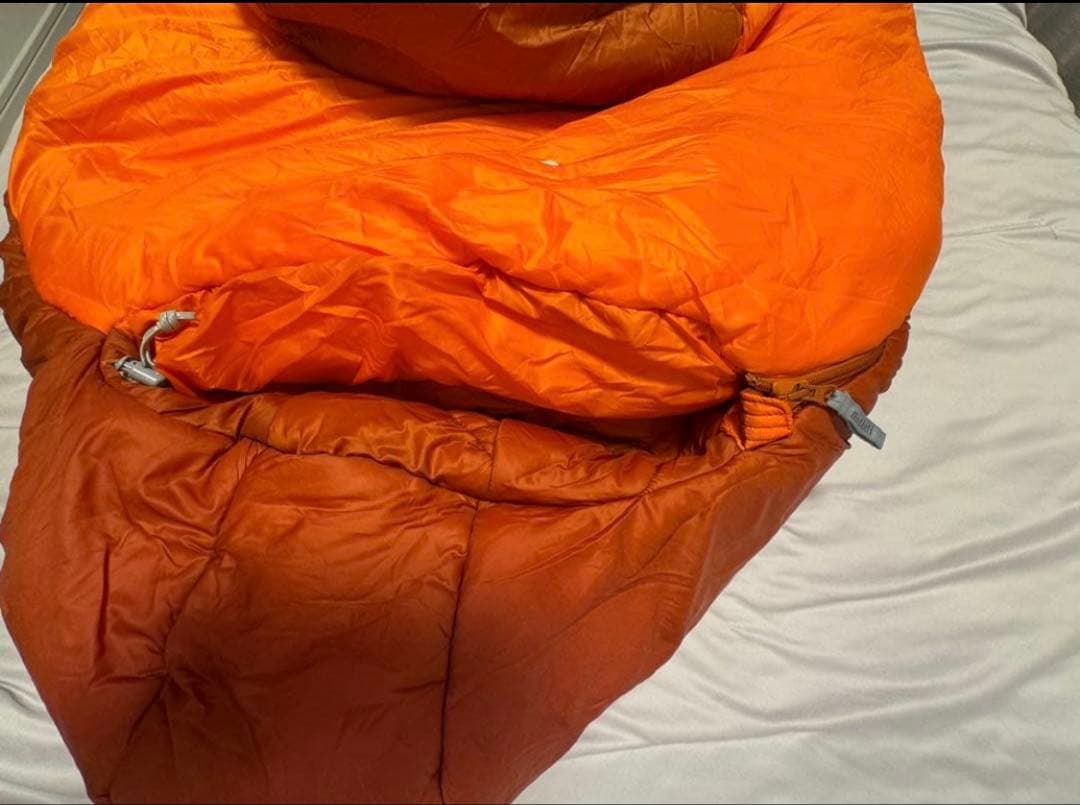 mont-bell Seamless Burrow Bag 寝袋 バロウバッグ