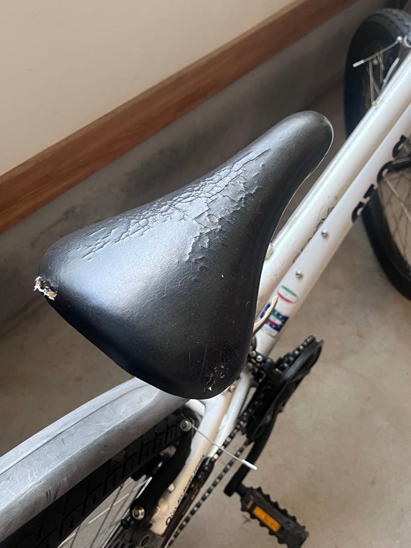 キズあり安値出品&直接引渡限定　GIOS 22インチ キッズサイクル