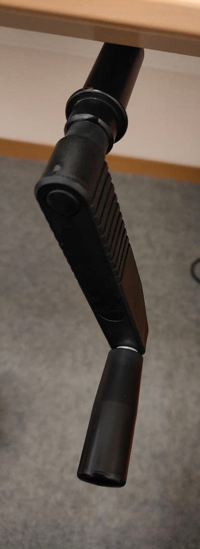 okamura オフィスデスク ナチュラルウッド　手動昇降式