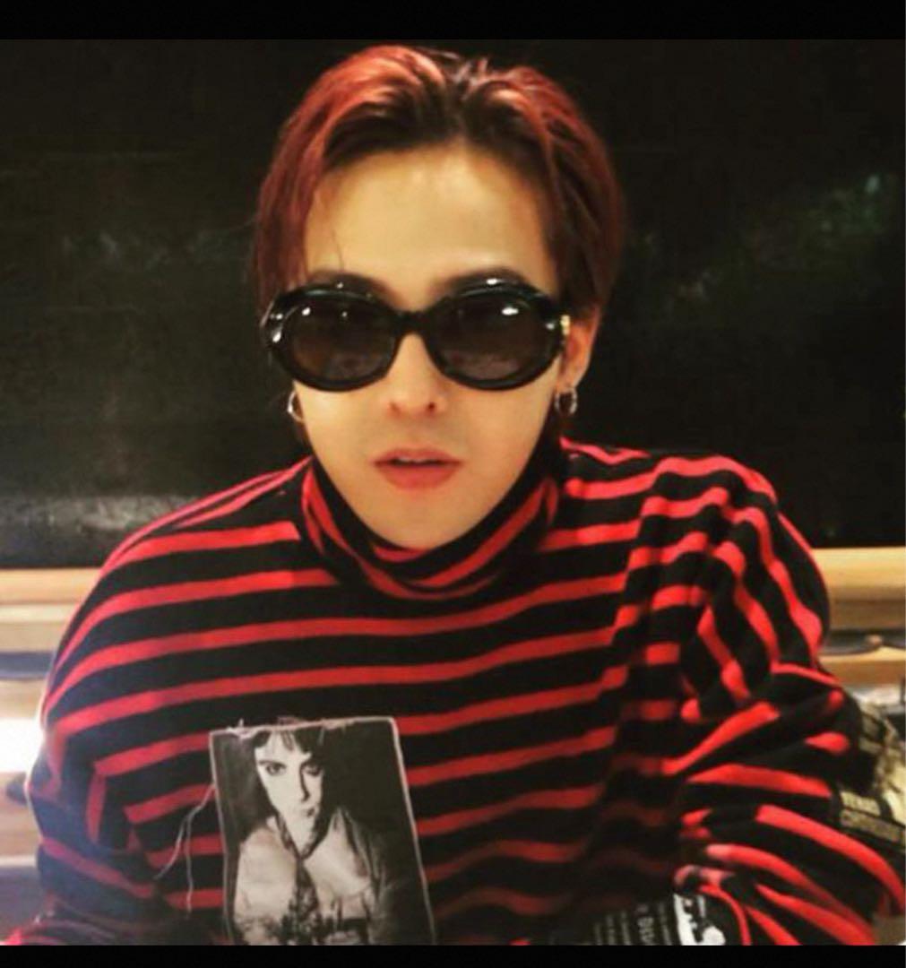 ジヨン GD G-DRAGON ジードラゴン ボーダータートルネック ジヨコス