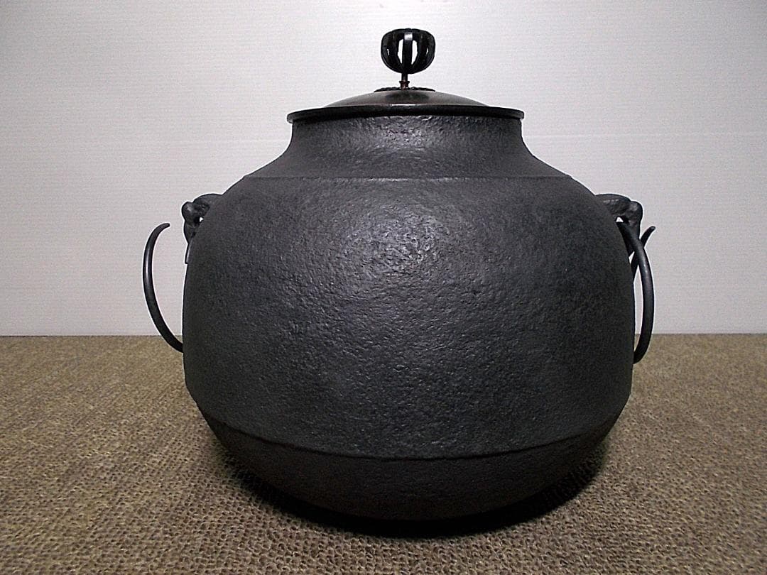 茶道具 風炉釜セット 茶釜 釜環 未使用五徳 重厚唐銅面取風炉 送料込み
