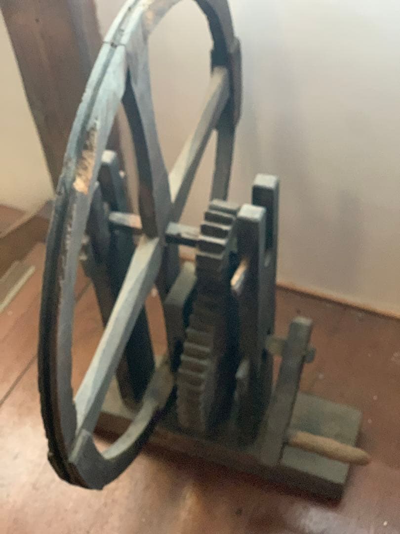 糸車、紡ぎ車、骨董品　蔵出し品