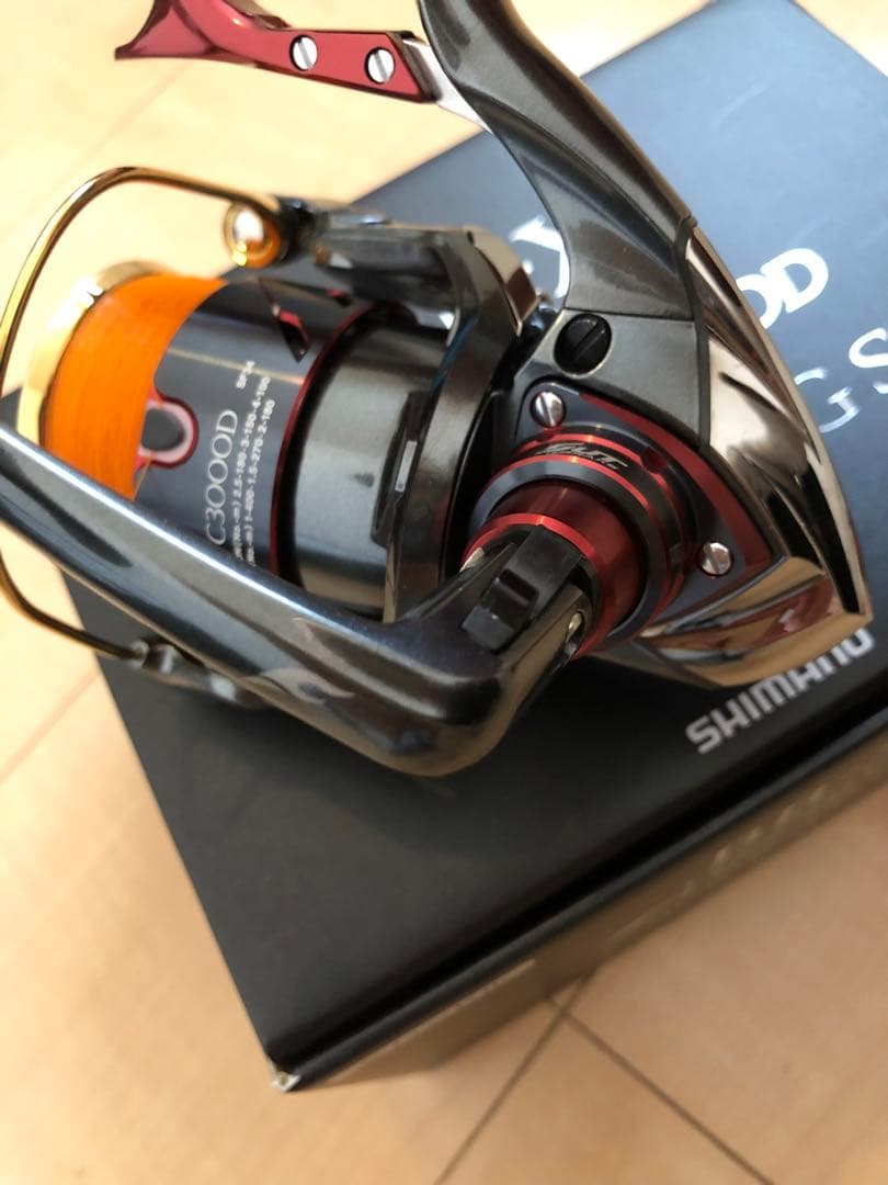 シマノ19BBX テクニウムファイアブラッドC3000DXG S左ハンドル