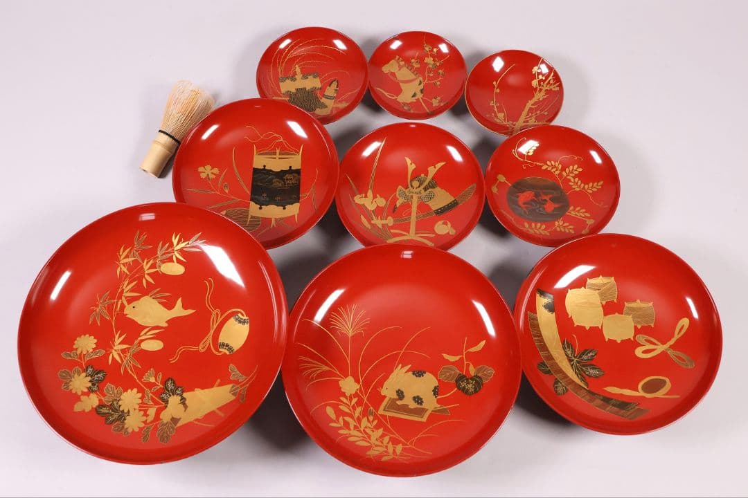 【MB59】大型 九ッ組大盃 盃台 伝統柄 絵変金蒔絵 木製 松竹梅 節句 朱塗