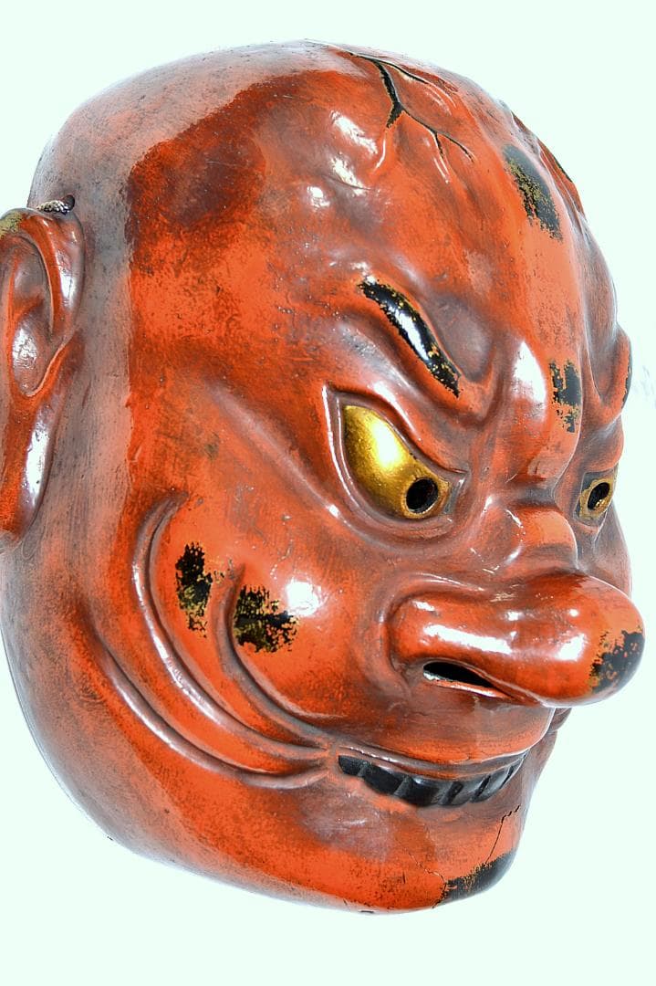 大金剛面 赤色と黒色の工芸品