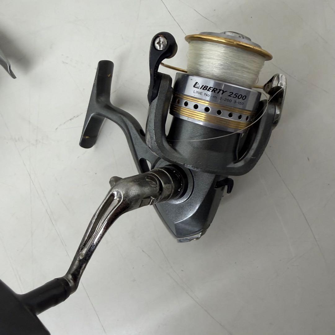 スピニングリール まとめ売り　釣り具　8個セット