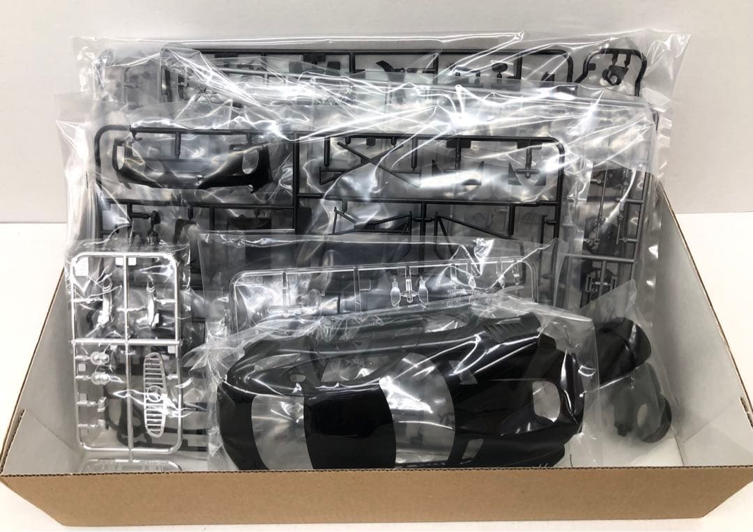 【未組立】レオン クストス AMG タミヤ 1/24 スポーツカーシリーズ