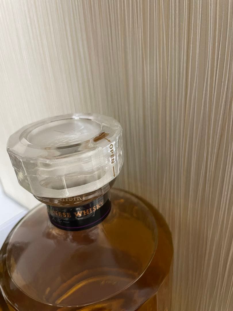 サントリー響　700ml ジャパニーズウイスキー