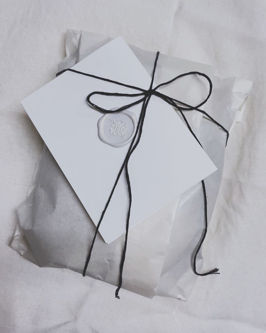 『peau』　愛と光の絵　キャンバス