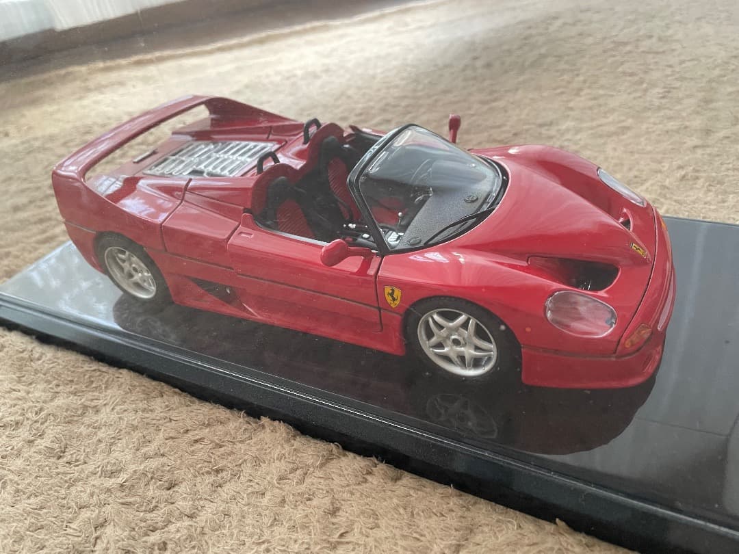 フェラーリF50　[1/18スケール]