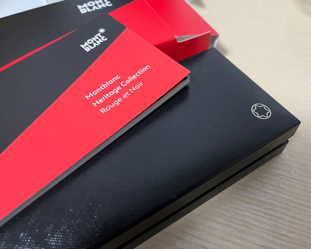 m*e様 モンブラン ヘリテイジコレクション ルージュ&ノワール ボールペン