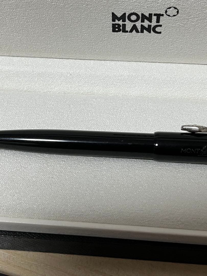 m*e様 モンブラン ヘリテイジコレクション ルージュ&ノワール ボールペン