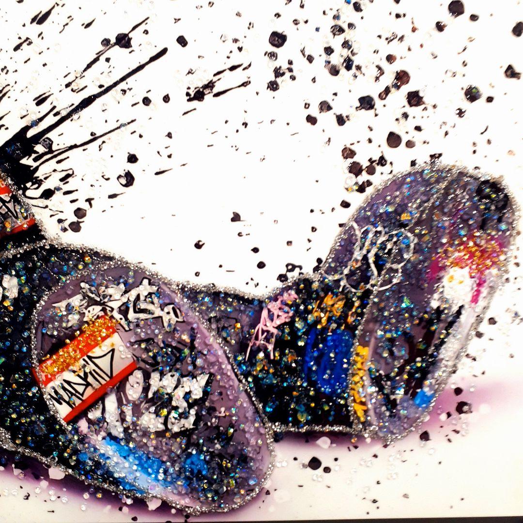 輸入雑貨　天然水晶石　KAWS(カウズ)　クリスタルアート　宝石