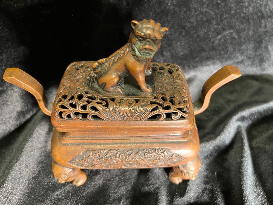 大明宣德年製骨董時代物古代 彫刻像金持ちライオン像香炉15x16cm金属製