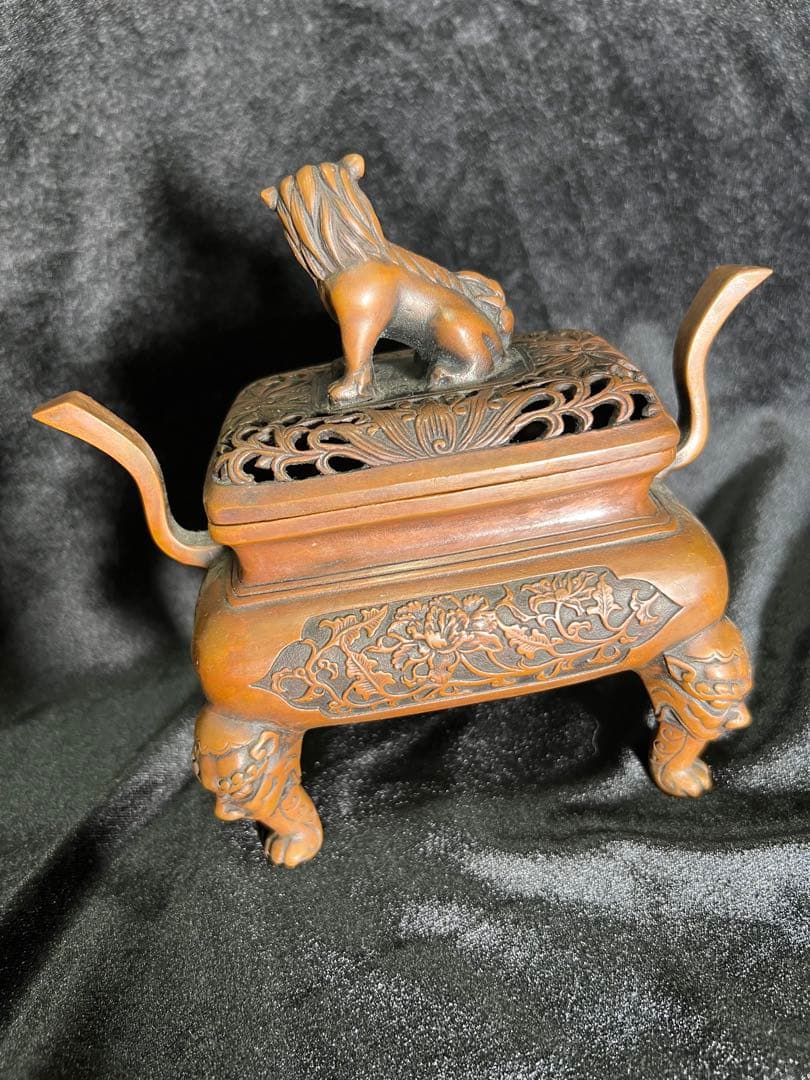 大明宣德年製骨董時代物古代 彫刻像金持ちライオン像香炉15x16cm金属製