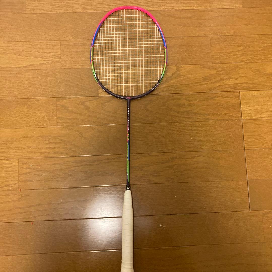バドミントンLI-NING WindStorm 72