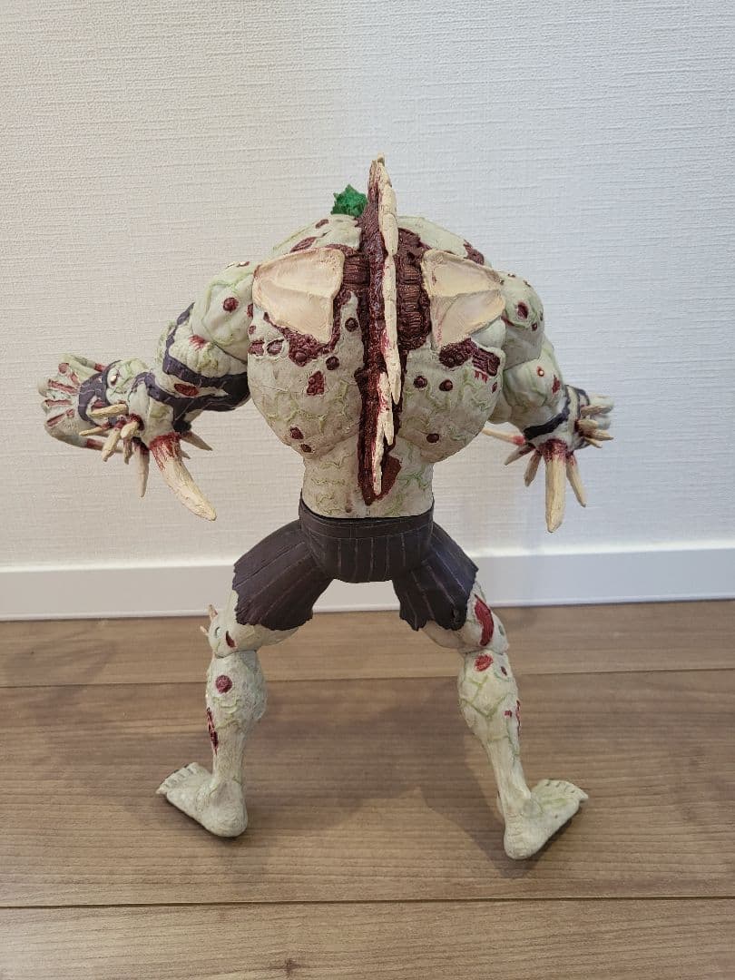 フィギュア　タイタンジョーカー バットマン アーカムアサイラム