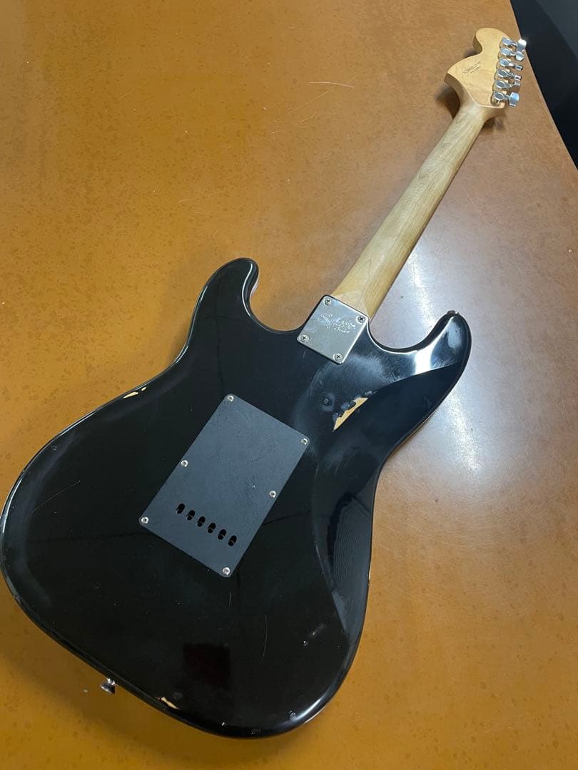 Squier by Fender Stratocaster ブラック